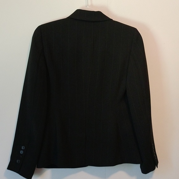 Ann Taylor blazer - Picture 2 of 4